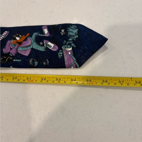 Vintage Looney Tunes Daffy Duck Golf Tie - Red & Navy Cartoon Novelty - Picture 7 of 7